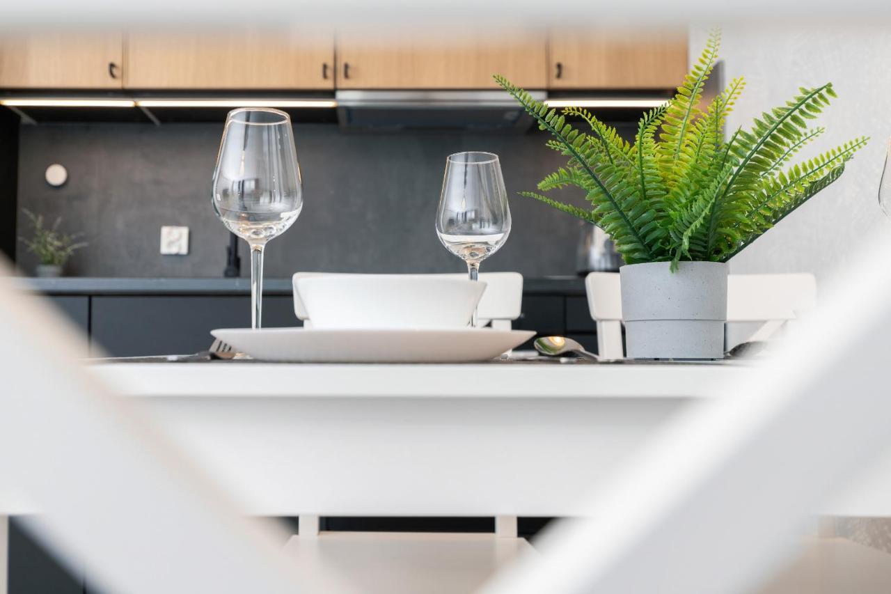 Letnicka By Renters Huoneisto Gdańsk